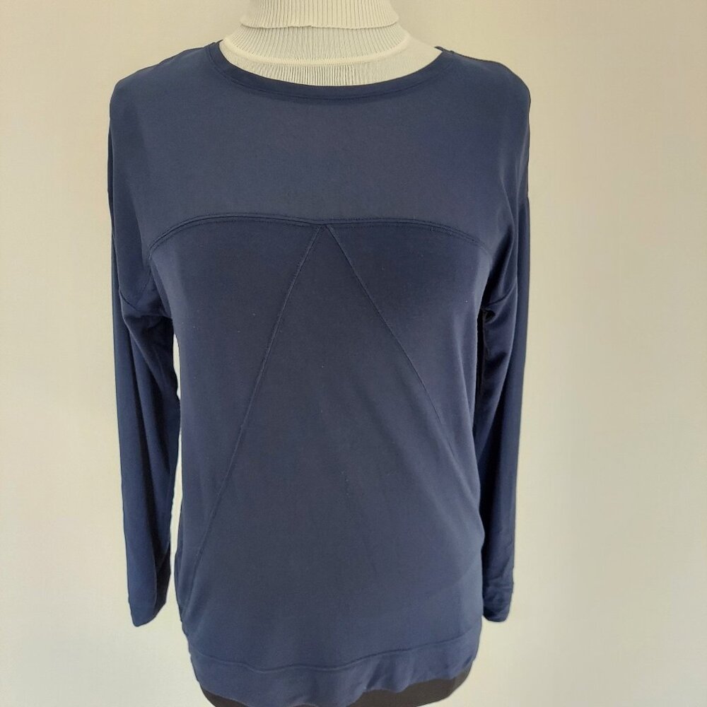 Calvin Klein longsleeve tunic size M. Rayon polyester mix.